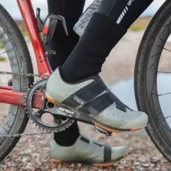 GripGrab Letvægts Vandtætte Strømper Sort 18 GripGrab Letvægts Vandtætte Strømper Sort -Tilbud Cykeltrøjer Butik GripGrab Letvaegts Vandtaette Stroemper 1634905400 06