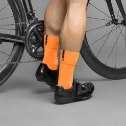 GripGrab Lightweight SL Cykelstrømper Orange -Tilbud Cykeltrøjer Butik GripGrab Lightweight SL Cykelstroempe 1525272436 02
