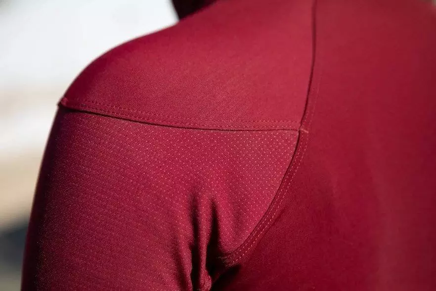 Isadore Women´s Echelon Long Sleeve Jersey, Zinfandel 8 Isadore Women´s Echelon Long Sleeve Jersey, Zinfandel - Billede 6