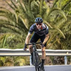 Rogelli Buzz Cykeltrøje - Grå/Rød -Tilbud Cykeltrøjer Butik Rogelli Buzz Cykeltroeje GraaRoed 1645430930 04